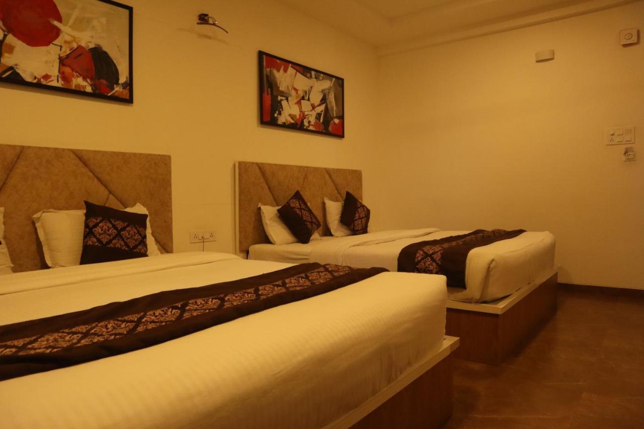 Hotel Grand Ecotel, Aurangabad Екстер'єр фото