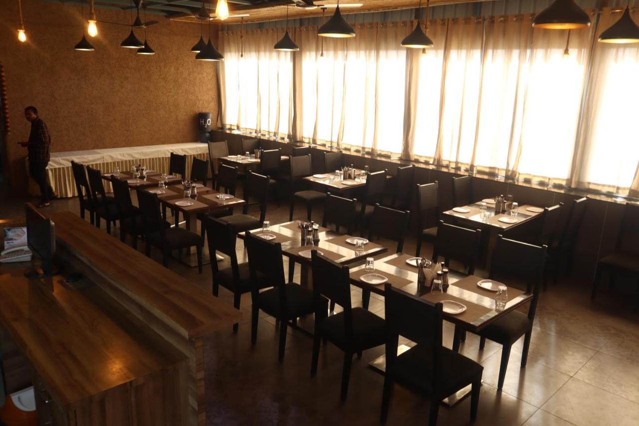Hotel Grand Ecotel, Aurangabad Екстер'єр фото